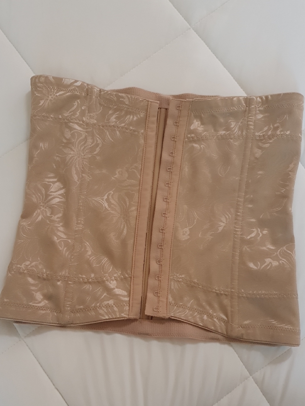 Maidenform Nude Floral Jacquard Waist Cincher
